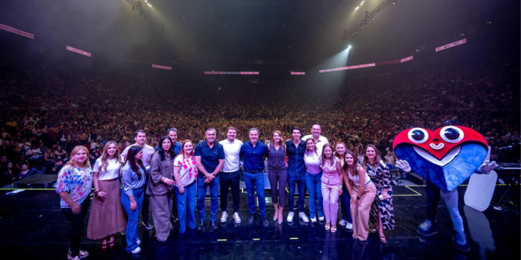 Monterrey Festeja A Miles De Mamás Con Gran Evento