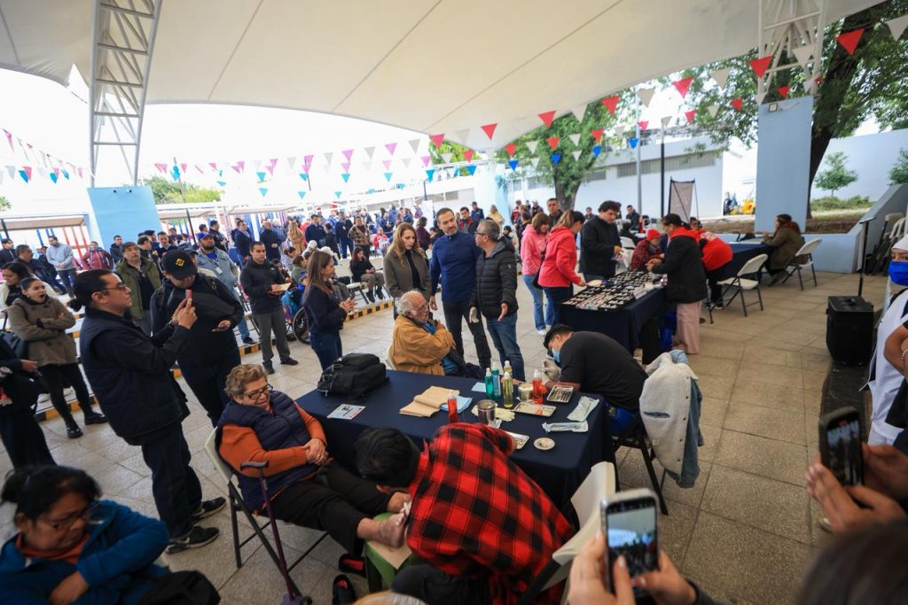 feria-de-atención-e-inclusión-en-ciudad-de-la-inclusión-centro-de-fisioterapia-dif-monterrey