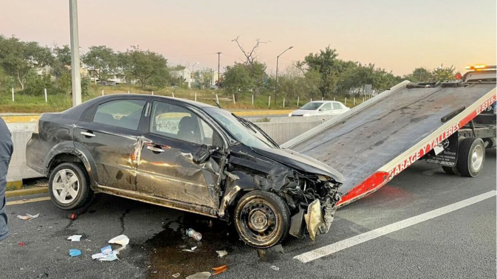 choque-frontal-Guadalupe-accidente-vial-Protección-Civil-Evante-Residencial-Bomberos-Guadalupe