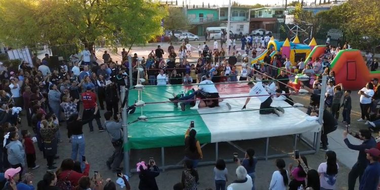 Barrio-de-mi-Corazón-Gobierno-de-Monterrey-Tarjeta-Regia-Plus-colonia-Martínez-mantenimiento-urbano