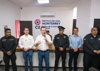 Adrián de la garza inaugurando el nuevo c2 en el marco del inicio del operativo seguridad-semana-santa en monterrey