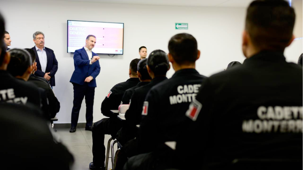 Ataques-con-drones-Adrián-de-la-Garza-Mundial-de-Futbol-curso-RUST-agencias-estadounidenses