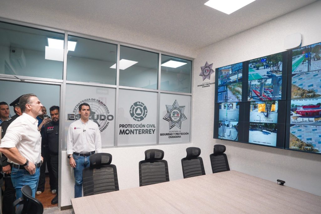 Visita guiada por el nuevo C2 en el marco del operativo de seguridad-semana-santa en Monterrey