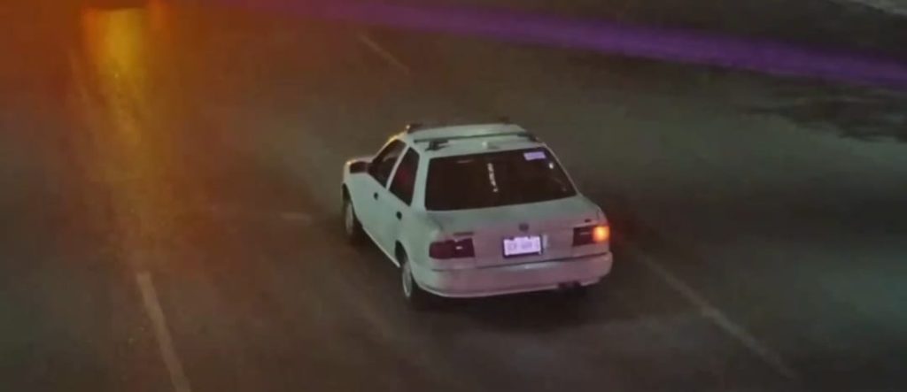 oficiales de tránsito en Monterrey escoltan a familia