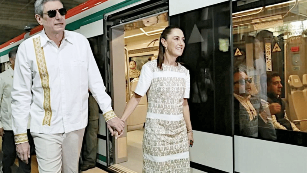Presidenta claudia sheinbaum y su esposo en la inauguración del Tren de CDMX al AIF
