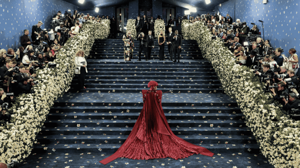 muchos recuerdan el año pasado mientras esperan la MET Gala 2026