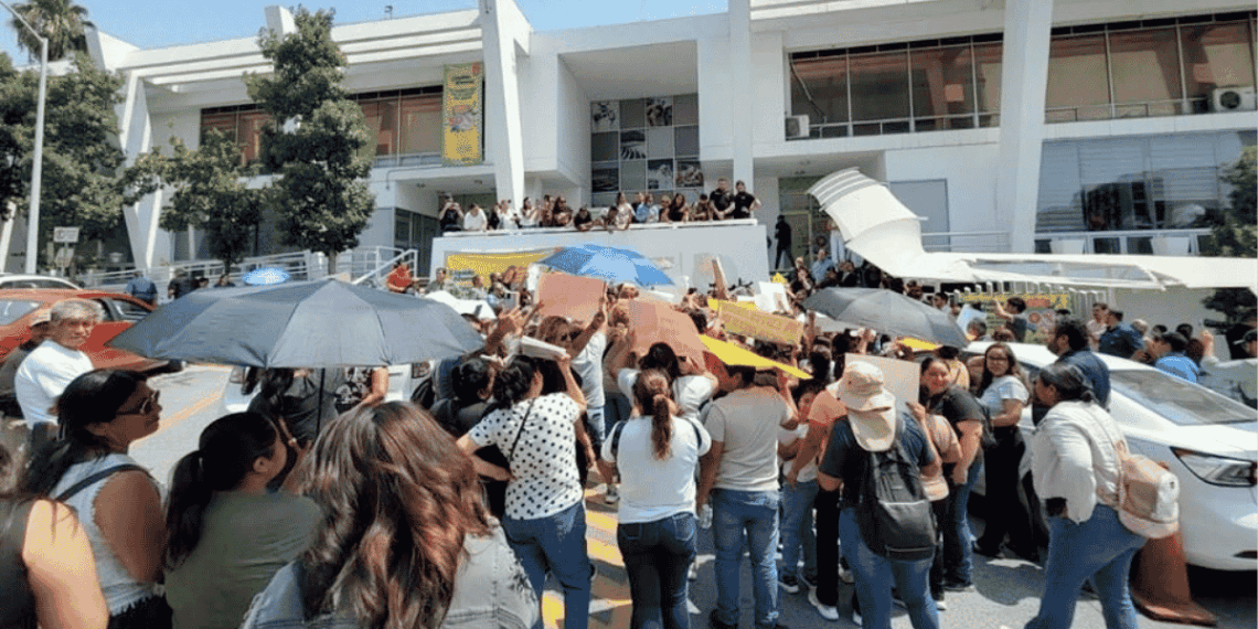 Protesta por desabasto de agua
