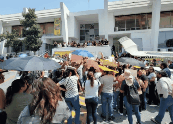 Protesta por desabasto de agua