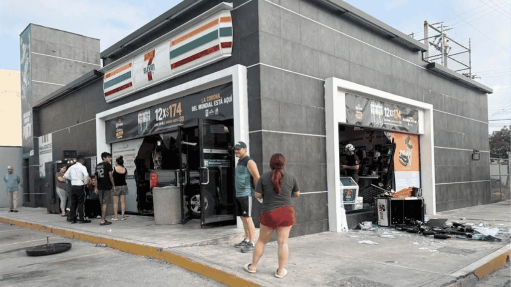 camioneta se estrelló deja un choque en 7-Eleven