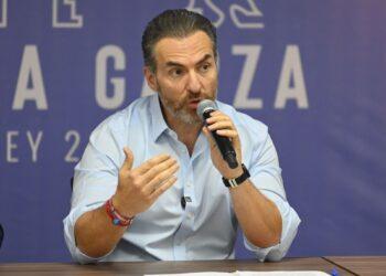 Adrián de la Garza